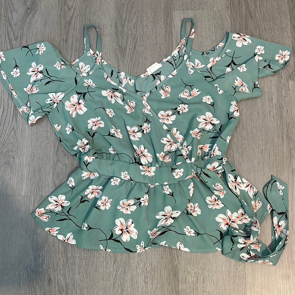 Floral print top